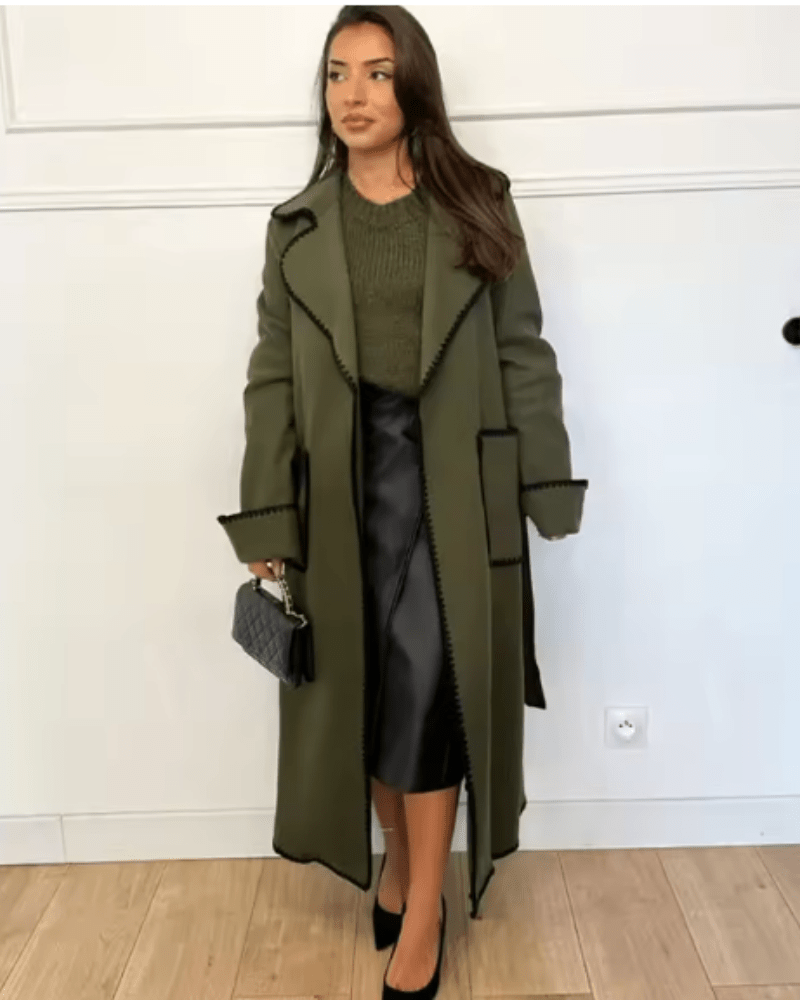 Sabiene – Lang og stilfull jakke